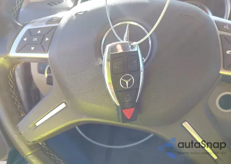 2014 Mercedes-Benz Ml 350 z USA, uszkodzony, nr VIN 4JGDA5JB1EA412095